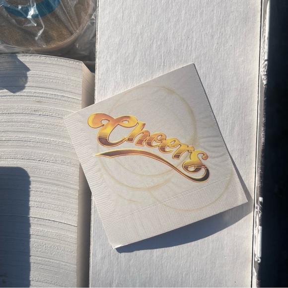 CHEERS CLASSIC TRIVIA BOARD GAME VINTAGE 1992 IN ORIGINAL BOX - Picture 5 of 5